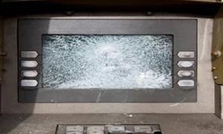 Phá cây ATM, trộm hơn nửa tỷ đồng