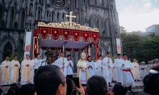 Hình ảnh cuộc rước kiệu. Ảnh TGP