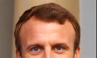 Tiết chế khát vọng quyền lực