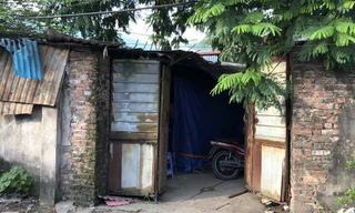 Phát hiện hàng nghìn cuốn sách lậu, giả tại cơ sở ở quận Nam Từ Liêm,Hà Nội tháng 9/2020. Ảnh: đạt lê