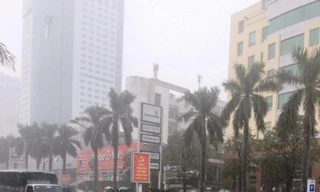 Mưa lớn, đường thành phố Vinh biến thành “sông” 