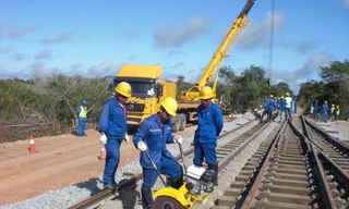 Nhà thầu Trung Quốc đang thực hiện một dự án đường sắt ở châu Phi ảnh: Advisian 