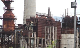 Bên trong nhà máy thép Vạn Lợi