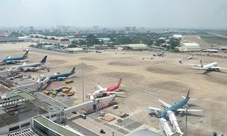 Hai sân bay lớn nhất Việt Nam nguy cơ phải đóng cửa, có tiền không được sửa