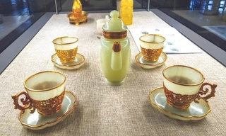 Chén ngọc viền vàng - cổ vật quý giá thời nhà Nguyễn