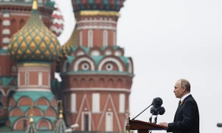 Ông Putin đọc diễn văn trước cử tọa trong Ngày chiến thắng 