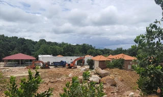  Xây dựng nhà nghỉ trái phép ngay khu vực rừng Vườn Quốc gia tại xã Bãi Thơm, huyện Phú Quốc (Kiên Giang) ảnh: PV 