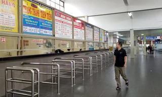 Bến xe Giáp Bát (Hà Nội) vắng vẻ trong ngày đầu tiên của năm 2020 Ảnh: Phạm Thanh