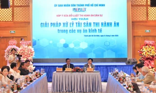Một góc phòng hội thảo sáng 14/5. Ảnh: Nguyệt Nhi.