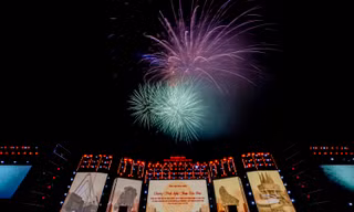 Pháo hoa rợp trời Quảng Ninh 