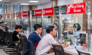 Ngày đầu hoạt động Trung tâm hành chính công một cấp ở Quảng Ninh 