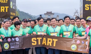 Hơn 3.000 vận động viên tham gia giải leo núi Yên Tử ‘Chinh phục đỉnh Phù Vân’