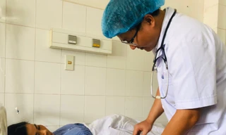 Cứu sống mẹ con sản phụ suýt chết vì sốt xuất huyết