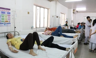 Rò rỉ khí gas, hàng loạt công nhân nhập viện cấp cứu