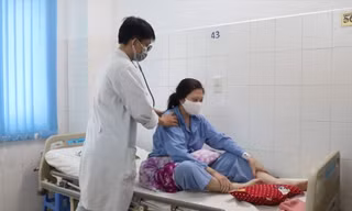Cứu sống sản phụ mắc bệnh sản sinh ra chất tự chống lại cơ thể mình