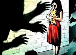 Gã hàng xóm lộ chuyện hiếp dâm khi nhắn tin rủ bé gái đi nhà nghỉ