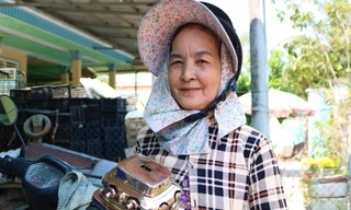 Nghề chùi lư đồng kiếm tiền triệu xài Tết