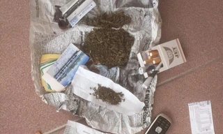 Số cần sa thu giữ được trong xe của ông T.