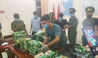 Vận chuyển 40kg ma túy bằng xuồng từ Campuchia về Việt Nam