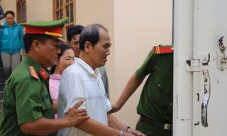 Bé 8 tuổi nhiều lần bị hiếp dâm tại nhà