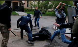 Bị đâm chết vì sang nhà hàng xóm 'kiếm chuyện'