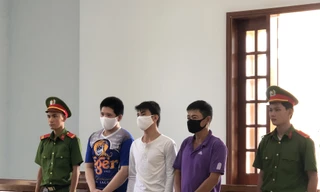 Cha bị hại tiếp tay để bị cáo thoát tội hiếp dâm