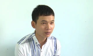 Được khuyên không đốt pháo, nam thanh niên vác dao chém người trọng thương