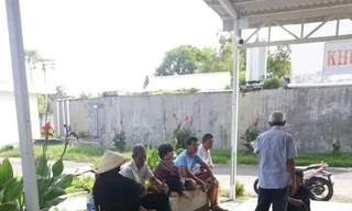 Vợ chết oan vì can chồng 'hỗn chiến' với hàng xóm