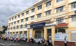 Hai nữ sinh bị tát, đập đầu liên tục xuống đất vì 'nói xấu bạn'