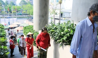 Góc sáng tạo: ĐH Hồng Bàng ra mắt hệ thống tự động phát gạo miễn phí cho người dân