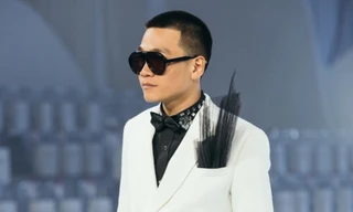 Wowy hóa “chàng thơ” lên “Thiên Đàng” ngồi sofa, leo “sương sương” Top Trending