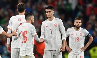 Morata sút hỏng quả phạt đền quyết định. 