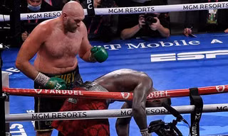 Wilder chấn thương nặng sau khi bị Fury hạ knock-out