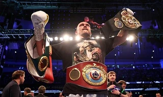 Oleksandr Usyk giành 4 đai vô địch hạng nặng WBA (Super), WBO, IBF và IBO 
