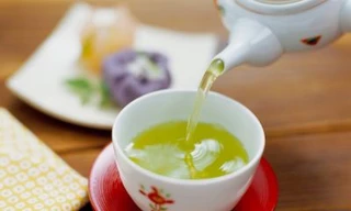 Pháp phát hiện phóng xạ trong trà xanh từ Nhật
