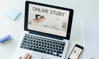 Sợ quên kiến thức vì nghỉ học dài ngày, đã có “hội tiền bối” sẵn sàng trợ giúp!