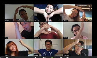 Bạn đã biết hết những cách tạo dáng đang "khuấy đảo lớp học ảo" này chưa?