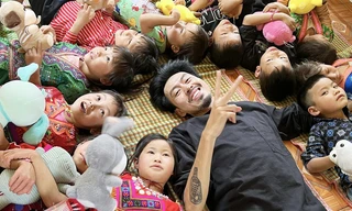 Ca sĩ Đen Vâu là một trong 10 gương mặt nhận Giải thưởng Tình nguyện quốc gia