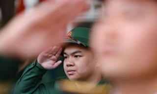 Những người lính trẻ hăng hái lên đường bảo vệ Tổ quốc