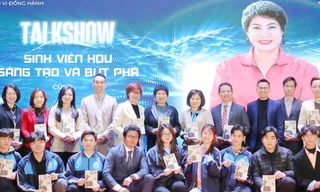 'Hành trình sinh viên khởi nghiệp 2025': Những bài học quý giá từ các chuyên gia