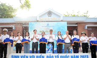 Trưng bày 50 tác phẩm mỹ thuật tại đảo Trường Sa Lớn