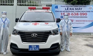 Các xe cứu thương cộng đồng tham gia kết nối hỗ trợ.