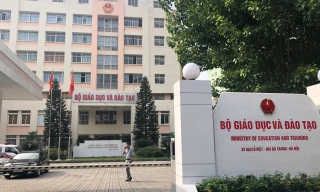 Bộ GD - ĐT thông tin về việc luyện thi và đề môn Sinh học