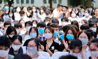 Hàng ngàn thí sinh tham dự 'Ngày hội tư vấn tuyển sinh'