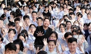 Người thầy ‘truyền lửa’ đam mê học tiếng Anh cho giới trẻ Bình Dương