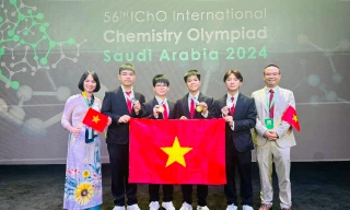 4 học sinh giành huy chương Olympic Hoá học quốc tế