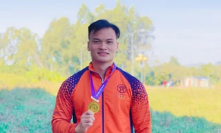 Nam sinh sở hữu bộ sưu tập huy chương Giải thưởng đua thuyền danh giá