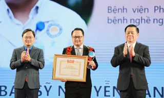 Vinh danh 10 'Thầy thuốc trẻ Việt Nam tiêu biểu năm 2021'