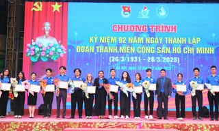 Trường ĐH Mở Hà Nội tuyên dương 45 cán bộ Đoàn tiêu biểu, có đóng góp tích cực cho phong trào Đoàn 