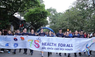 Thầy thuốc trẻ khám miễn phí cho hàng nghìn người dân Thủ đô